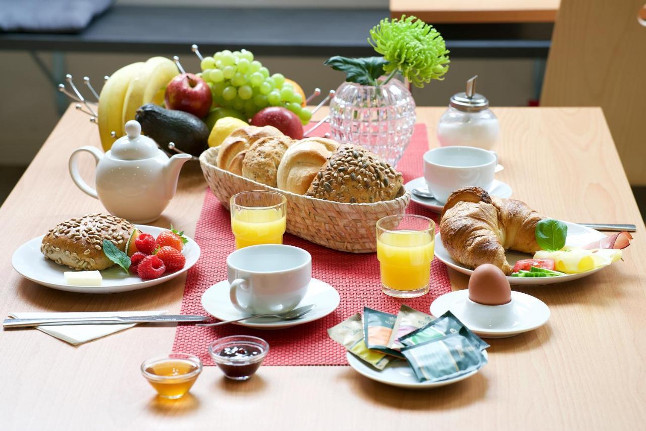 אוברלינגן Bed & Breakfast Rotes Haus מראה חיצוני תמונה